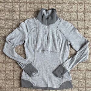 Women’s Lululemon Quarter Zip Grey Size 8